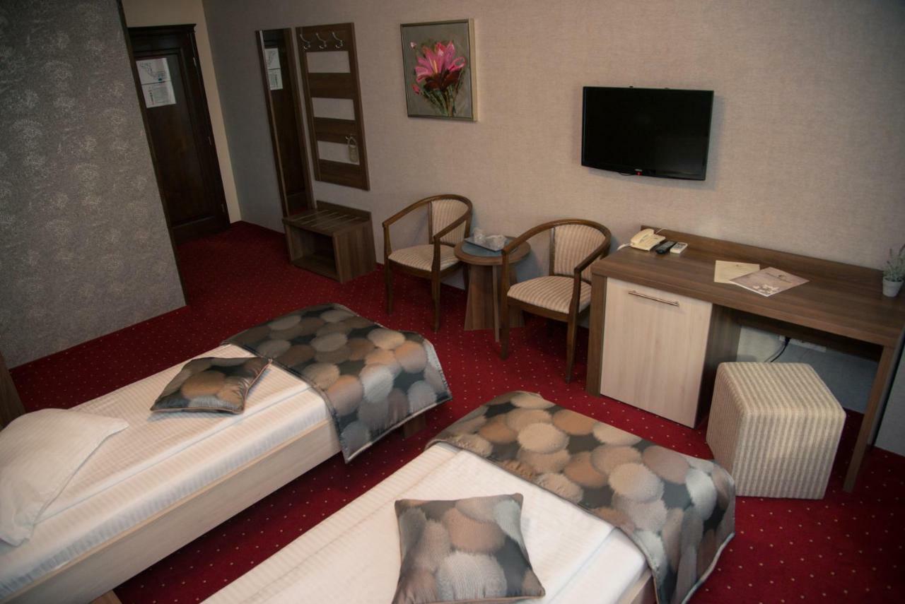 Hotel Stefani Sibiu Extérieur photo